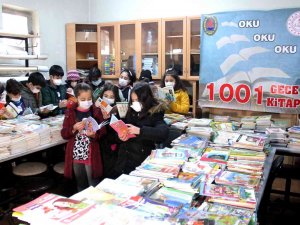 Öğrenciler 1001 Gecede 1001 Kitap Okudu