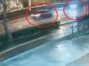 Bursa’da Dehşet Anları Kamerada...sol Şeritte Tersten Geldi. Faciaya Yol Açtı
