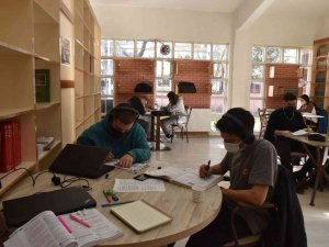 Yunusemre’deki Mekanlar Kitapseverlerden Büyük İlgi Görüyor