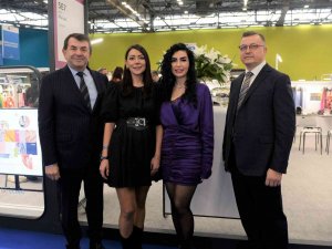 Bursa Tekstili Paris’te