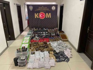 Mersin’de 450 Kilo Kaçak Nargile Tütünü Ele Geçirildi