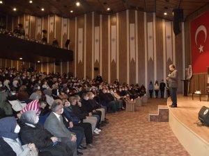 Biga’da Hayati İ̇nanç’ın Programına Yoğun İlgi