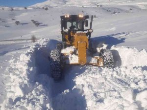 Büyükşehir 95 Kırsal Mahalle Yolunu Ulaşıma Açtı