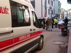 Sinop’ta Otomobille Çarpışan Motosikletli Kurye Yaralandı