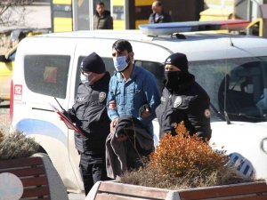 Elazığ’da Kablo Çalan Şüpheli Bekçiler Tarafından Suçüstü Yakalandı
