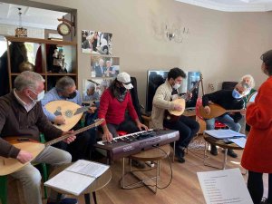 100 Yaş Evi Üyeleri Yaşlılar Haftasında Müzik Ziyafeti Verecek
