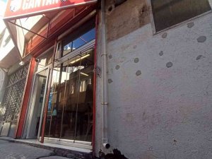 Çalınan Gider Borusunun Yerine Yenisini Takan İşletme Sahibi: “Bunu Da Çalamazlar Sanırım”