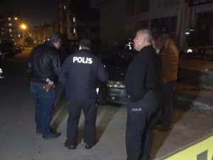4 Bin Lira İçin Tartıştıkları Kişinin Evini Pompalı Tüfek Ve Tabancayla Kurşun Yağmuruna Tuttular