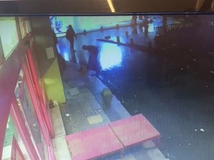İ̇stanbul’da Düğünde Dehşet Anları, Gelin Düğünü Bırakıp Kavgaya Koştu