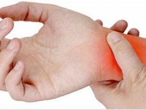 ‘Karpal Tünel’ Sendromu En Çok Ev Hanımlarında Görülüyor