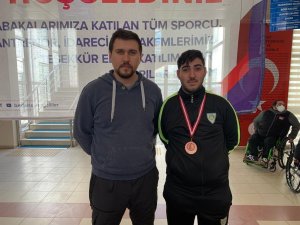 Manisalı Samet Akça Atıcılıkta Türkiye 3’üncüsü Oldu
