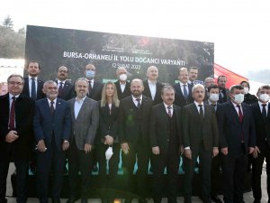 Bakan Karaismailoğlu: "Biz Heykellerle Değil, Ekonomiye Can Verecek Projelerle Yatırım Yapıyoruz"