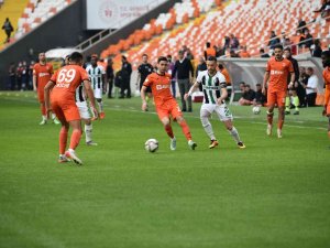 Denizlispor, Adanaspor İle Golsüz Berabere Kaldı