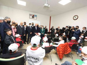 Bakan Soylu, Şehitkamil Eğitim Parkını İnceledi