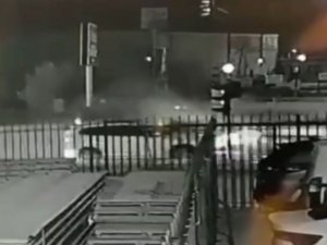 Balıkesir’de 1 Kişinin Öldüğü 6 Kişinin Yaralandığı Korkunç Kaza Kamerada