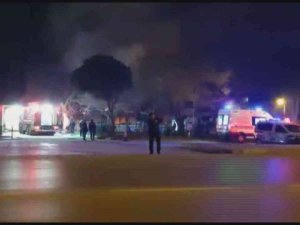 İ̇zmir’de Diş Polikliniği Alev Alev Yandı