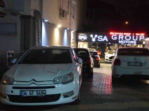 Bakırköy’deki Silahlı Çatışmada Zarar Gören 7 Otomobil Yerinden Kaldırıldı