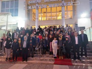 Simav’da Öğrenciler, “İ̇yi Ki Varsın Eren” Filmini İzledi
