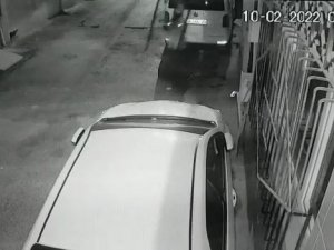 Hırsızlara Karşı Yaptırmıştı, Onu Da Çaldılar