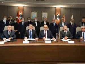 Teknosab Otoyol Bağlantı Kavşağı İçin İmzalar Atıldı