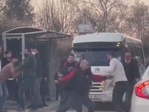 Trafikte Tekme Tokat Yol Verme Kavgası Kamerada