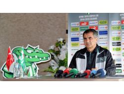 Timsah Aslan'dan 3 Puan Koparmaya Hazırlanıyor
