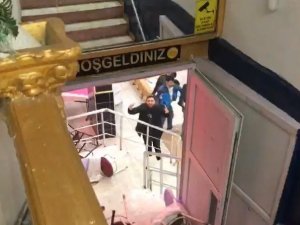 Sultangazi’de Pavyon İhbarına Giden Polislere Saldırı