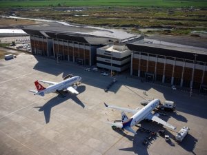 Batman Havalimanı Ocak Ayında 33 Bin 814 Yolcuya Hizmet Verdi