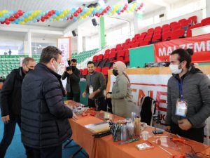 Giresun’da 285 Öğrenci Deneyap Uygulama Sınavında Yeteneklerini Gösterdi