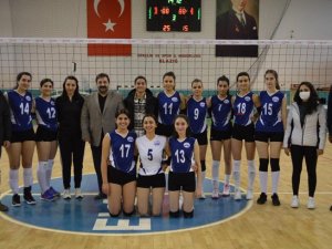 Voleybol 2. Lig: Bağlar Belediyespor: 1 - Elazığ Belediyesi Voleybol: 3