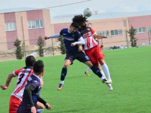 Yunusemre Belediyespor, İ̇scehisar’ı Farklı Geçti