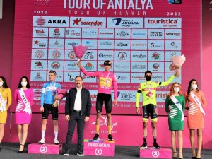 Tour Of Antalya Sona Erdi, Bakan Kasapoğlu Dereceye Giren Sporcuları Tebrik Etti