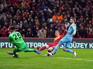 Bilal Bayazit, Ligde İlk Kez Forma Giydi