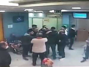 Fatih’te Sağlık Çalışanlarına Saldıran 4 Şüpheli Tutuklandı