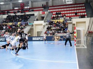 Ehf Kadınlar Şampiyonlar Ligi: Kastamonu Belediyespor: 29 - Cska Moskova: 31