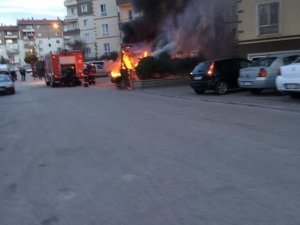 Başkent’te Atıl Durumdaki Otomobil Yandı