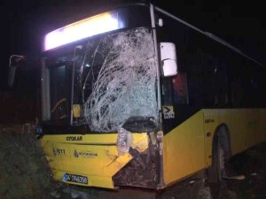 İ̇ett Otobüsüyle Servis Aracı Çarpıştı: 3 Yaralı