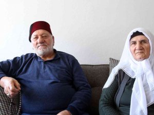 57 Yıllık Eşine Günde 100 Defa “Seni Seviyorum” Diyor