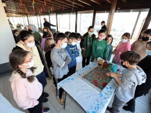 Gençhane’de Ebru Atölyesi