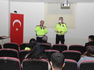 Jandarma Ve Emniyet Personeline Trafik Eğitimi