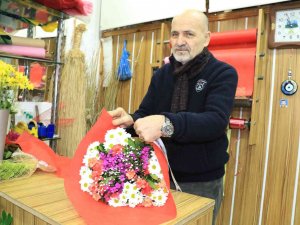 14 Şubat’ta Çiçeklere İlgi Yok