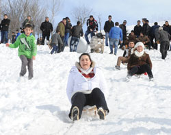 4. Şavşat Yavuzköy Kar Şenliklerinde renkli görüntüler