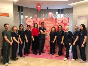 Psikiyatrist Çevik: “Aşk Olumlu Duyguların Bileşkesidir”