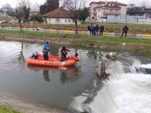 Dere Kenarında Eşyaları Bulunmuştu, Arama Çalışmaları Devam Ediyor