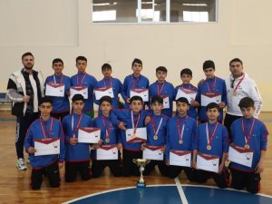 Genç Hentbol Takımı Yarı Finale Yükseldi