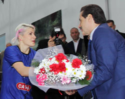 Bakan Çelik Bayan Hentbol Maçında, Ardeşen GSK Son Şampiyonu Elinden Kaçırdı!