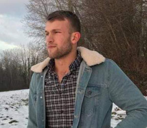 Samsun’da Yön Tabelasına Çarpan Aracın Sürücüsü Hayatını Kaybetti