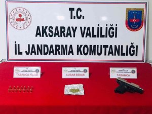 Aksaray’da Jandarma Operasyonunda Uyuşturucu Ve Silah Ele Geçirildi