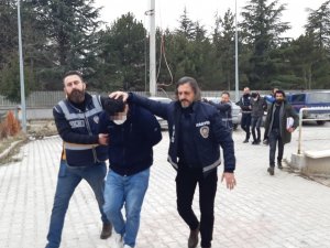Boğazı Kesilen Kadın Cinayetinde 2 Kişi Tutuklandı