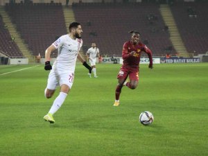 Spor Toto Süper Lig: Hatayspor: 2 - Göztepe: 0 (İ̇lk Yarı)